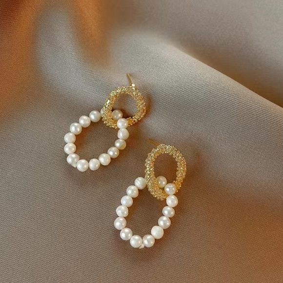 Mejuri Jewelry - BRAND NEW Golden Circle Dangle Faux Pearl Circle Drop Earrings 18K GOLD Plated